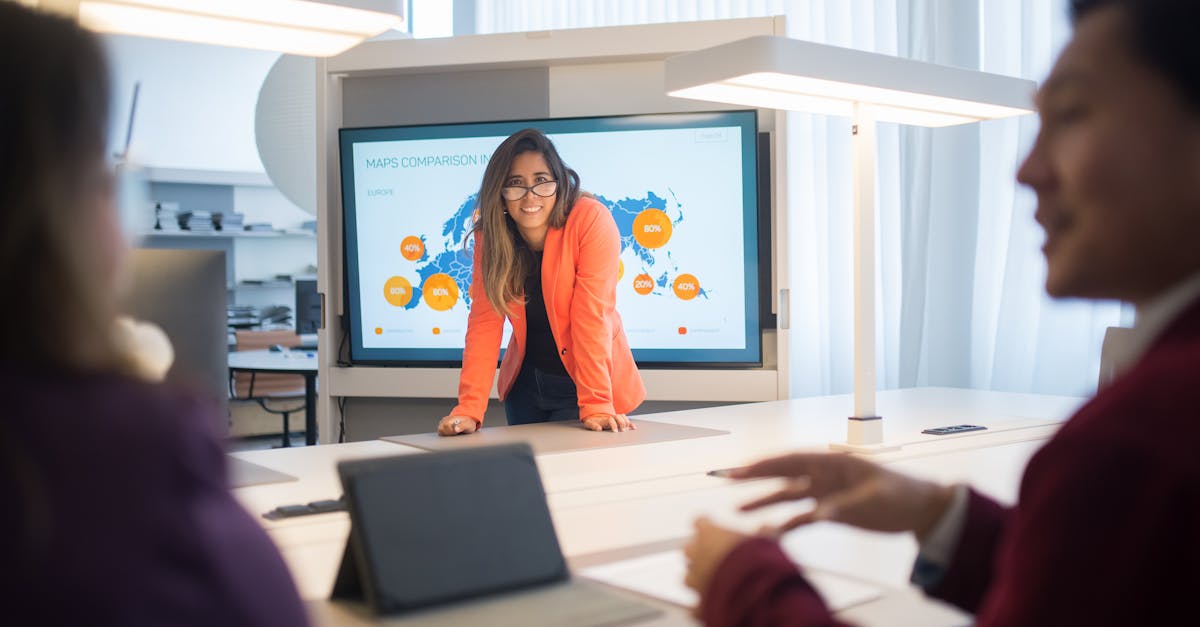 “短信聊天中如何保持语气的温柔与平和”